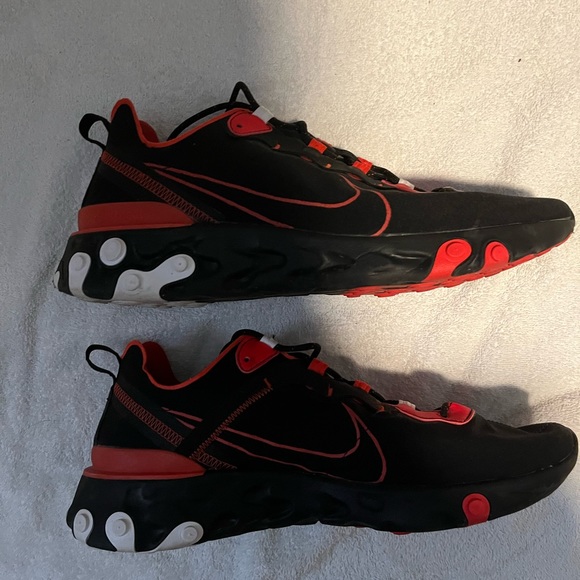 Nike element 55 size 12 - Picture 3 of 8
